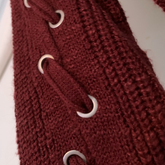 Maroon Sweater - Picture 2 of 3